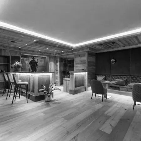 Apartment Elegant House In *